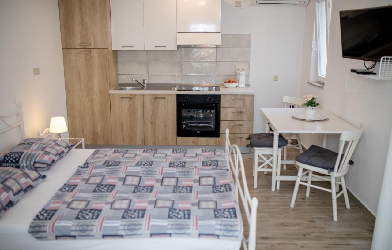Apartments Makaus スペタルスカ・ドラガ エクステリア 写真